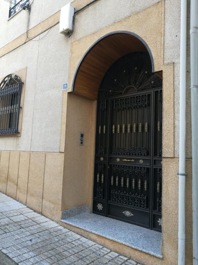 Alojamiento Romina Apartamento Villanueva Del Arzobispo Exterior foto